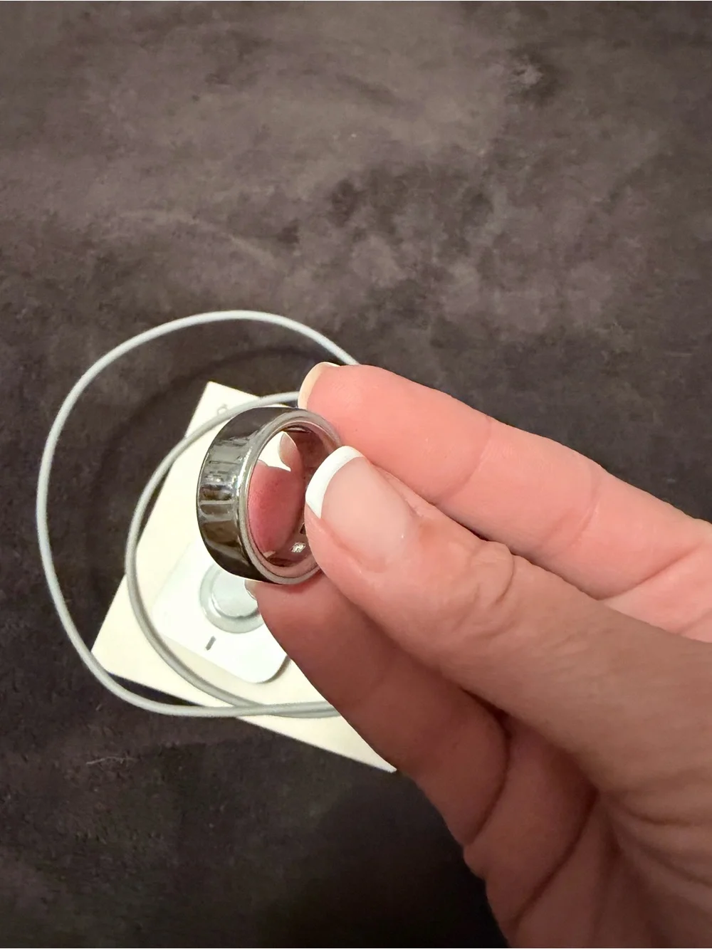 Oura Silver Charging Ring with Magnetic Dock Compatibility